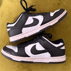 Nike Low Panda Dunks